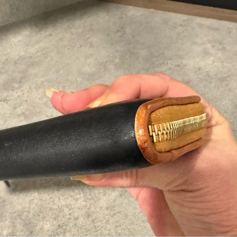 Dooney & Bourke 3/4 Zip Accordian Wallet in Black w/Tan Leather Trim! GUC!! - Picture 8 of 13